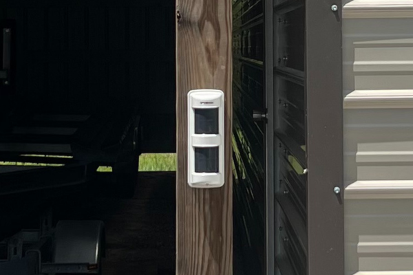 TX-114FR installed on a pole